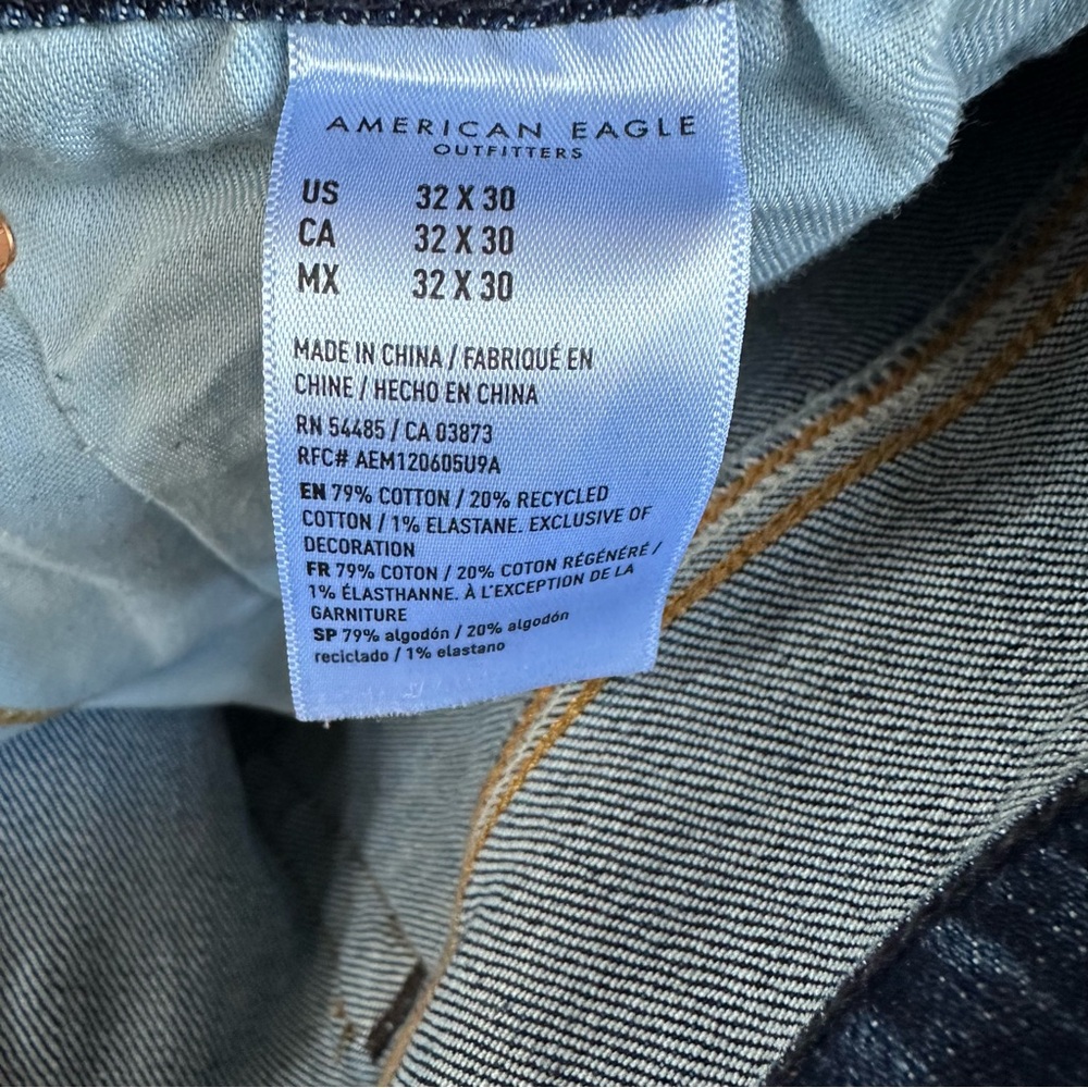 American Eagle Relaxed Distressed Straight Leg Men’s Jeans 32x30-Whiskered Faded - Picture 9 of 10
